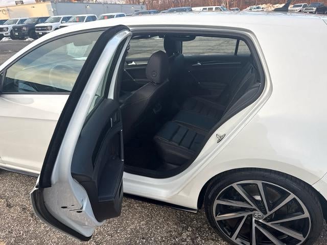 2019 Volkswagen Golf R 2.0T w/DCC & Navigation