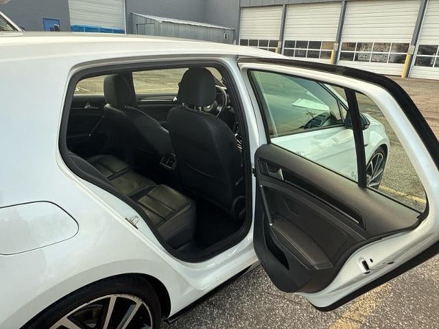 2019 Volkswagen Golf R 2.0T w/DCC & Navigation